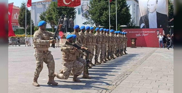 Bartın'da 30 Ağustos Zafer Bayramı kutlandı