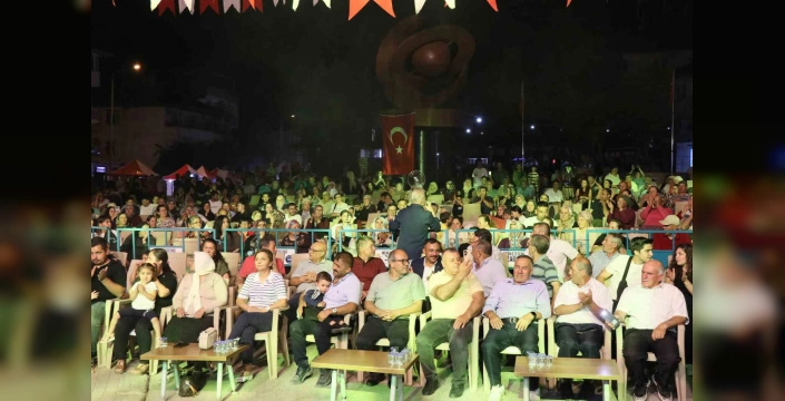 Beyağaç Kültür ve Tarhana Festivali başladı: Selim Baykal ve Efe Güngör konserleri büyük ilgi gördü