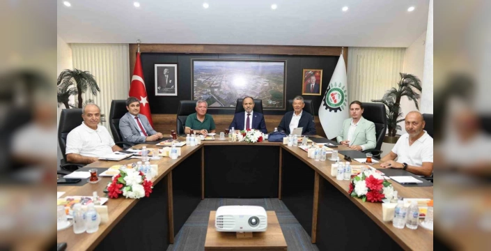 Denizli OSB'de 700 konutluk dev proje: Üniversite-sanayi iş birliği görüşüldü