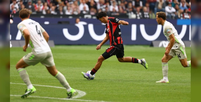 Eintracht Frankfurt, Werder Bremen'i 4-1 yendi: Can Uzun harika bir başlangıç yaptı