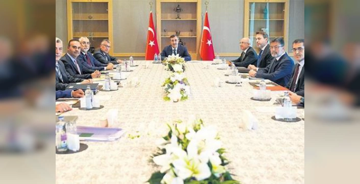 EKK toplantısı: Ekonomi daha dayanıklı bir yapıya kavuştu