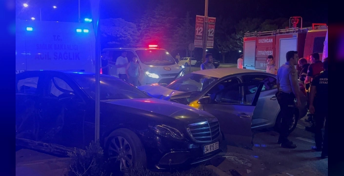 Erzincan'da trafik kazası: CHP eski İl Başkanı Erdem Topcu yaralandı