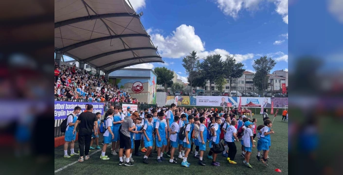 Fatih'te yeni spor kompleksi: Bakan Bak, tesisleri övdü