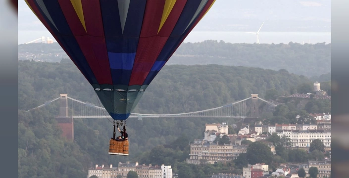 Hollanda'da sıcak hava balonu düştü: 1 ölü, 5 yaralı