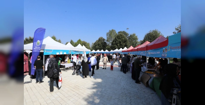 İnegöl'de Hanımeli Alışveriş Şenliği: 150 stantta alışveriş ve sosyal buluşma