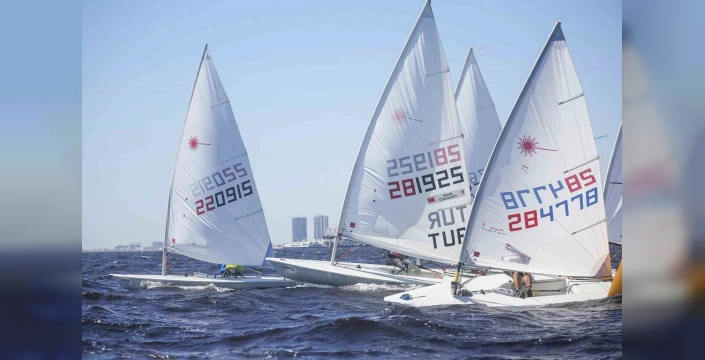 İzmir'de 2025 ILCA Master Türkiye Şampiyonası başladı