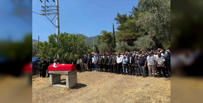 İzmir'in Kemalpaşa ilçesinde Kıbrıs Gazisi Mehmet Akif Aydemir son yolculuğuna uğurlandı