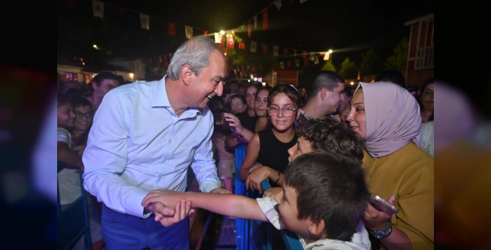 Kepez'de Uluslararası Kültür Festivali devam ediyor: Melis Köksal sahne aldı