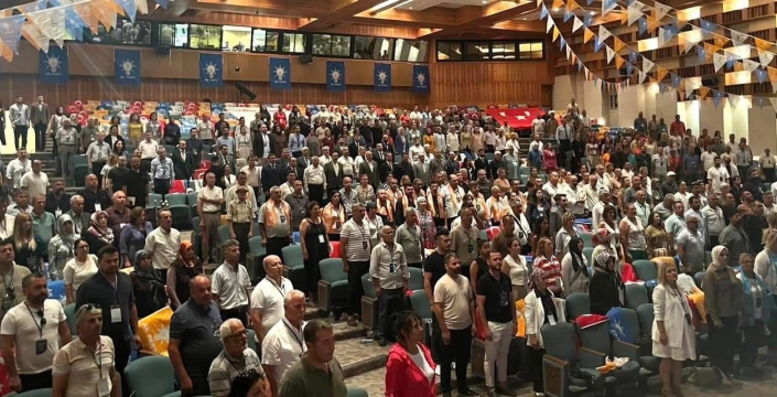 Mahir Ünal: “İl Başkanı Geminin Kaptanıdır”