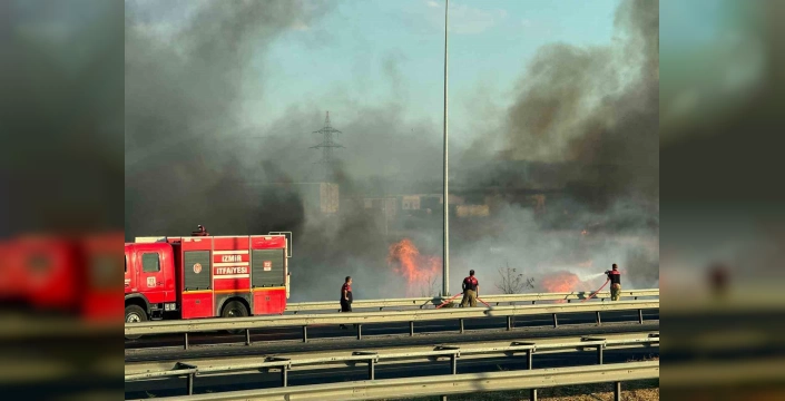 Menemen'de mobilya atölyesinde yangın