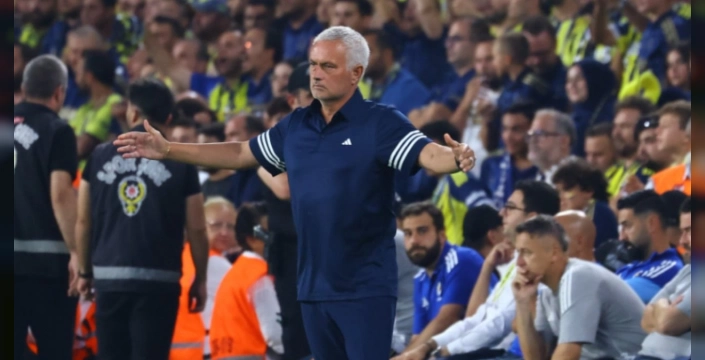 Mourinho: Benfica maçından önce transfer beklemiyorum