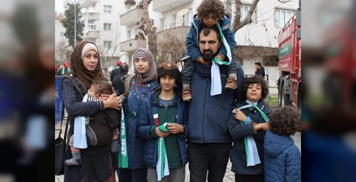 Muğla'da Cumhurbaşkanı Erdoğan'ı görmek için Fransa'dan gelen aile: 'Çok seviyoruz'