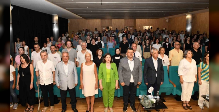 Osmangazi'nde Genco Erkal Anma Gecesi: Selçuk Metin'den Anılar ve Dostluk Hikayeleri