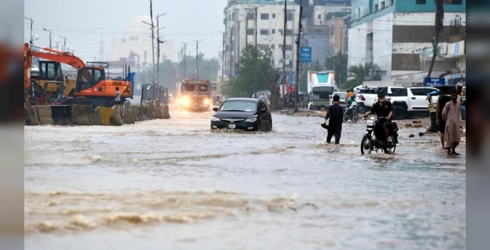 Pakistan'da sel felaketi: Ölü sayısı 785'e yükseldi