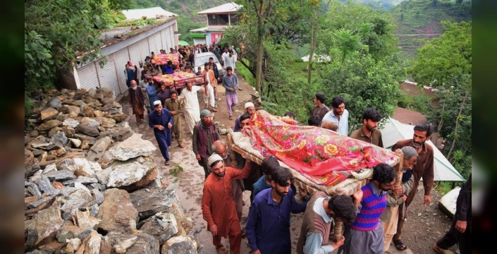 Pakistan'da şiddetli yağmurlar: 225 ölü