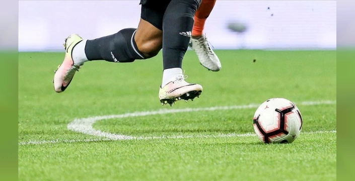 Premier Lig'de heyecan: Tottenham, Burnley'i konuk ediyor