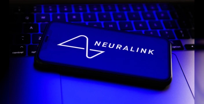 Sam Altman, Neuralink'e rakip: Merge Labs 850 milyon dolar değerlemeyle geliyor
