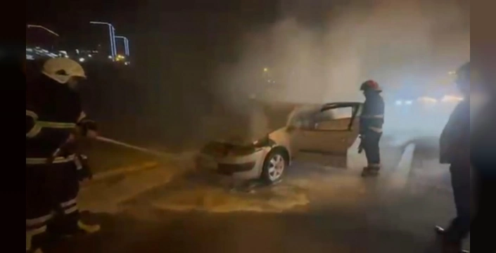 Şanlıurfa'da otomobilde yangın: Maddi hasar meydana geldi