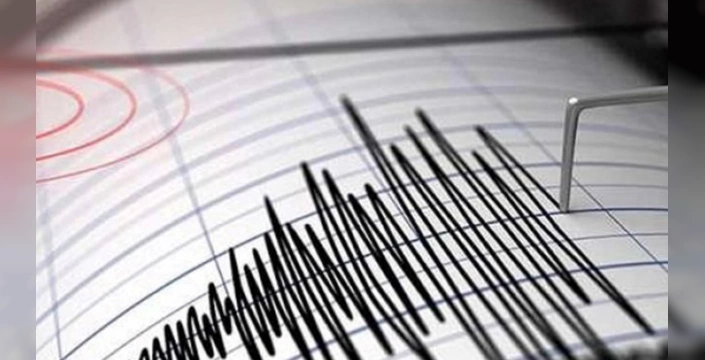 Şili'de 7.5 büyüklüğünde deprem: Tsunami uyarısı