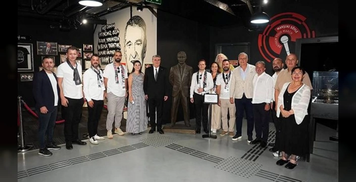 Süleyman Seba'nın heykeli Beşiktaş müzesinde