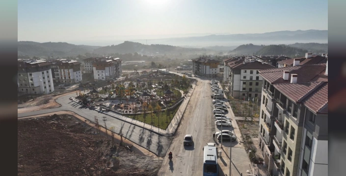 Uraloğlu açıkladı: Deprem konut yollarında önemli gelişmeler