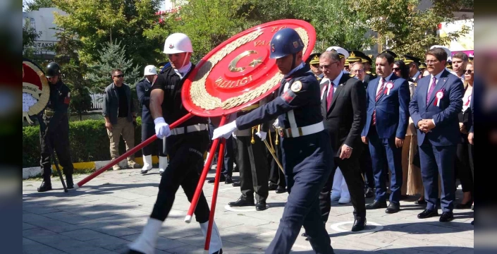Van'da 30 Ağustos Zafer Bayramı kutlandı