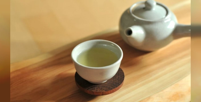 Yeşil çaydaki antioksidan, beyindeki zararlı proteinleri temizleyebilir