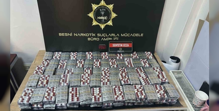 Adıyaman'da büyük uyuşturucu operasyonu: 5 bin 544 sentetik ecza hapı ele geçirildi