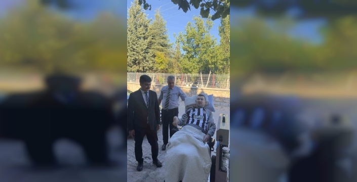 Afyonkarahisar'da felçli gence engelli rampası