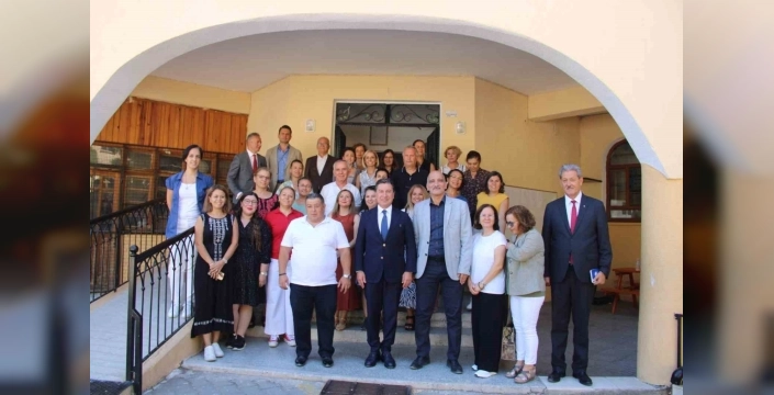 Ahmet Aras, Menteşe okullarını ziyaret etti