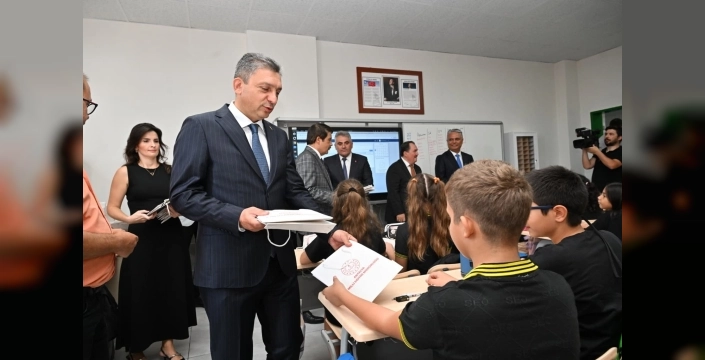 Antalya'da 2025-2026 Eğitim-Öğretim Yılı Başladı