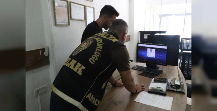 Antalya'da kapsamlı asayiş operasyonu: 3 bin kişi yakalandı