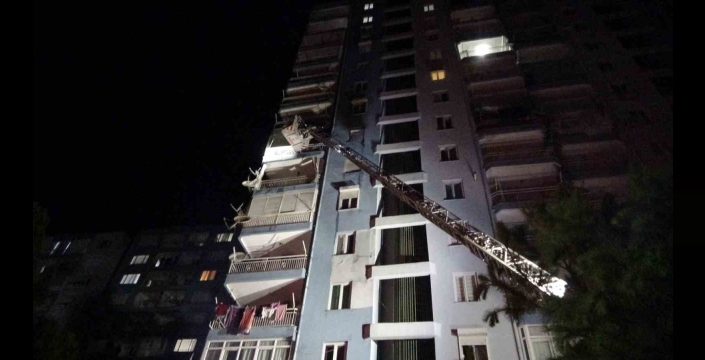 Antalya’da ocakta unutulan yemek: 15 katlı apartmanda büyük panik