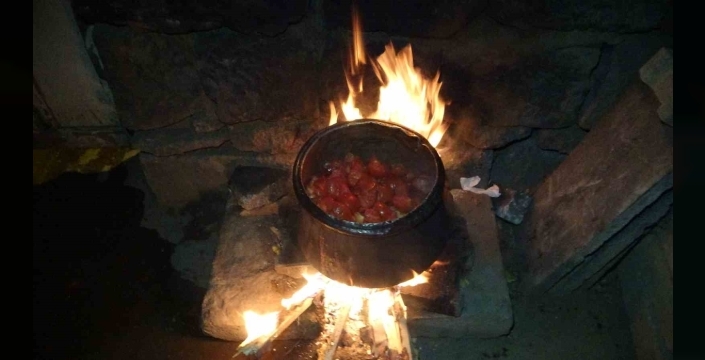 Aydıntepe'de kışlık salça hazırlıkları