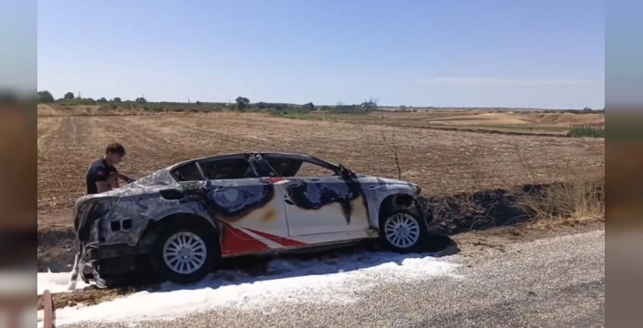 Babaeski'nde otomobil yangını