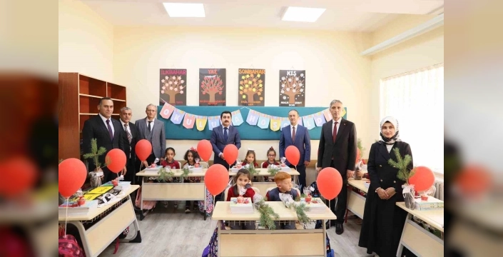 Bayburt'ta yeni eğitim öğretim yılı başladı