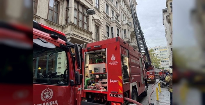 Beyoğlu otelinde yangın: Ölen ya da yaralanan yok