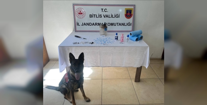 Bitlis'te büyük uyuşturucu operasyonu: 300 bin TL değerinde amfetamin ele geçirildi