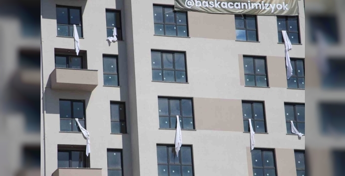 Bolu'da otel faciası: 'Başka canımız yok' pankartı ile farkındalık çağrısı