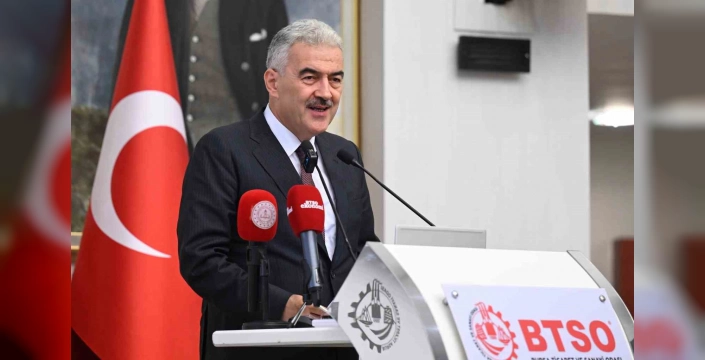 Bursa'da YKS'de ilk 1000'e giren öğrenciler ödüllendirildi