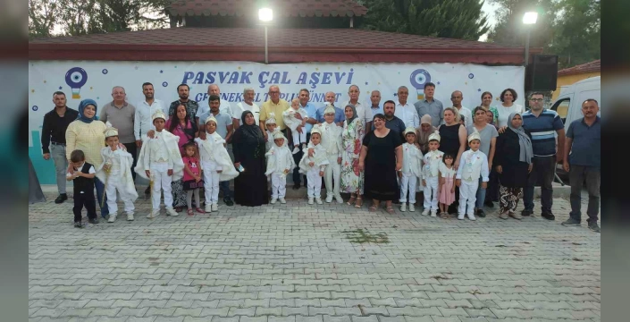 Çal'da 11 çocuk sünnet edildi