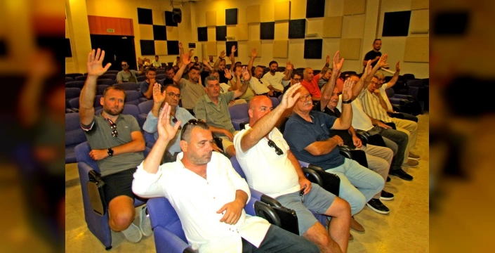 Çeşme Belediyespor'da başkanlık koltuğu Mehmet Sarısaç'ta