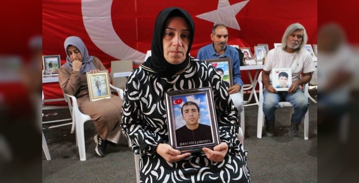 Diyarbakır annelerinin 7 yıllık nöbeti sürüyor