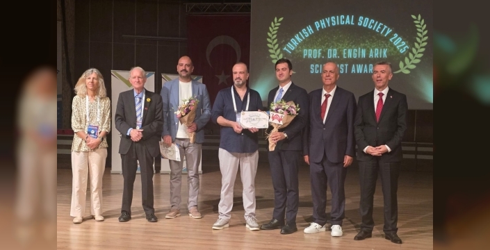 Doç. Dr. Gökhan Kılıç'a 'Prof. Dr. Engin Arık Bilim İnsanı Ödülü'