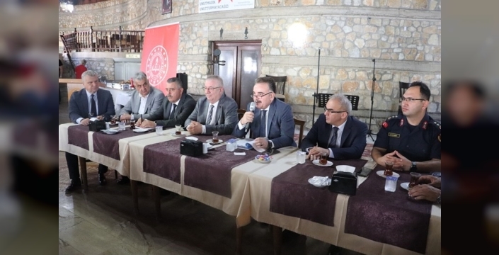 Edremit'te eğitim güvenliği toplantısı: Okulların güvenliği masaya yatırıldı