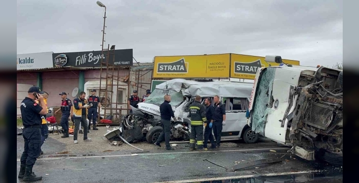 Ergene'de feci kaza: 3 ölü, 9 yaralı