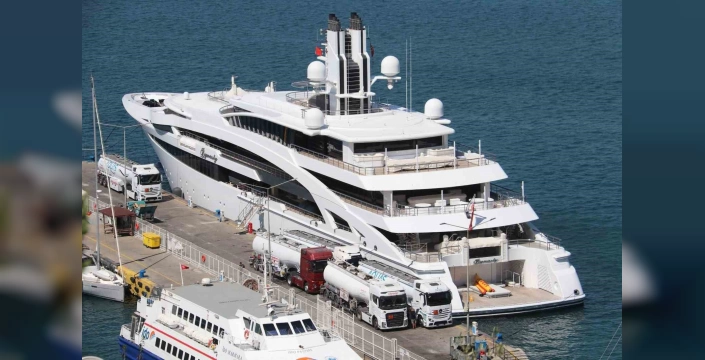 Fethiye'de 240 milyon Euro'luk mega yat: Alijan Ibragimov'un ailesi tatilde