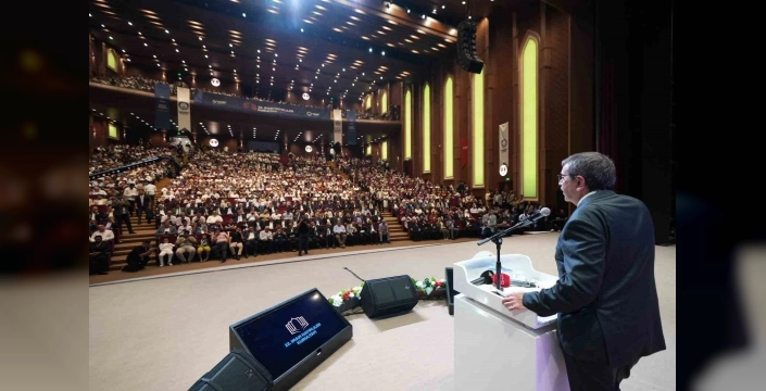 Gaziantep'te Bakan Tekin'den eğitim açıklaması: Yeni eğitim-öğretim yılı iki temayla başlayacak
