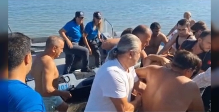 Hatay'da denizde beyin kanaması geçiren vatandaş kurtarıldı