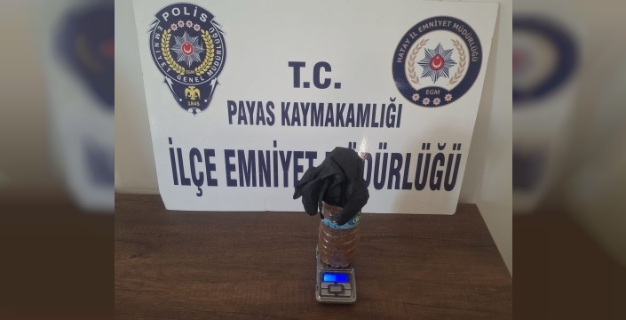 Hatay'da polis görünce uyuşturucu şişesini bahçeye attı, tutuklandı